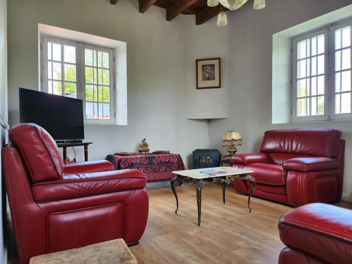 Maison Chaleureuse Et Familiale. Nalliers  Bagian luar foto